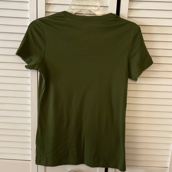 Lands’ End T-shirt - Picture 3 of 3